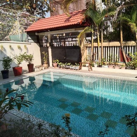 Room 12 - Studio In A Villa 5Mn Walk From The Royal Palace With Swimming Pool Phnom Penh Eksteriør billede