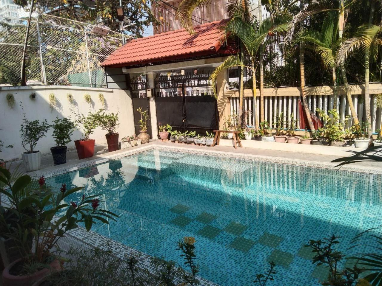Room 12 - Studio In A Villa 5Mn Walk From The Royal Palace With Swimming Pool Phnom Penh Eksteriør billede